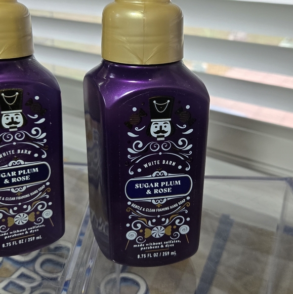 Sugar Plum & Rose White Barn Foaming Hand Soap - Picture 2 of 5
